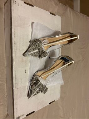 Silver Pointed Toe Embellished Bow Pumps - Women's
